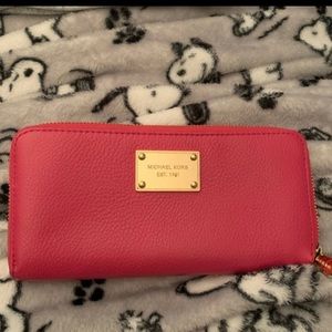 Michael Kors pink wallet